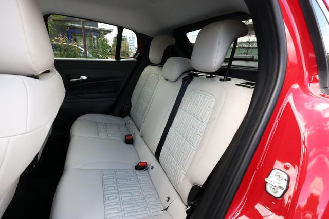 Fiat 600 Hybrid La Prima Massage SHZ eHK ACC Nav Kam 