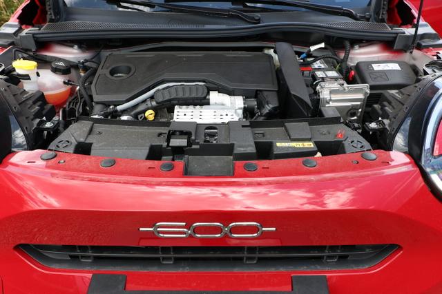 Fiat 600 Hybrid La Prima Massage SHZ eHK ACC Nav Kam 