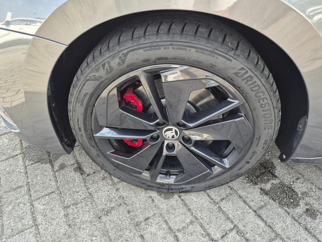 Octavia Combi RS 2.0 TSI 265 DSG Matrix Nac AHK 