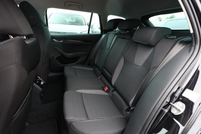 Skoda Octavia Combi Selection DSG Selec AHK ACC el.Heck Kessy 