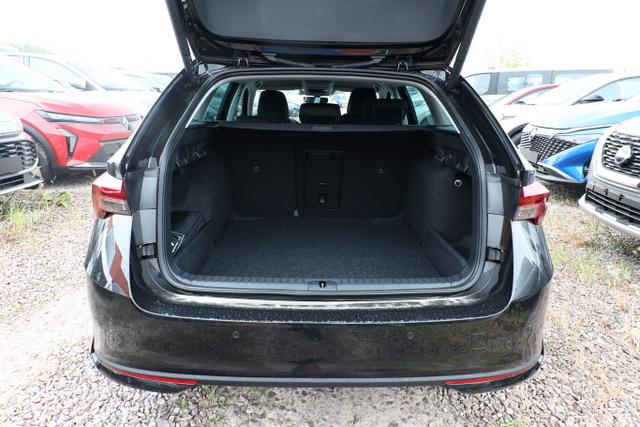 Skoda Octavia Combi Selection DSG Selec AHK ACC el.Heck Kessy 
