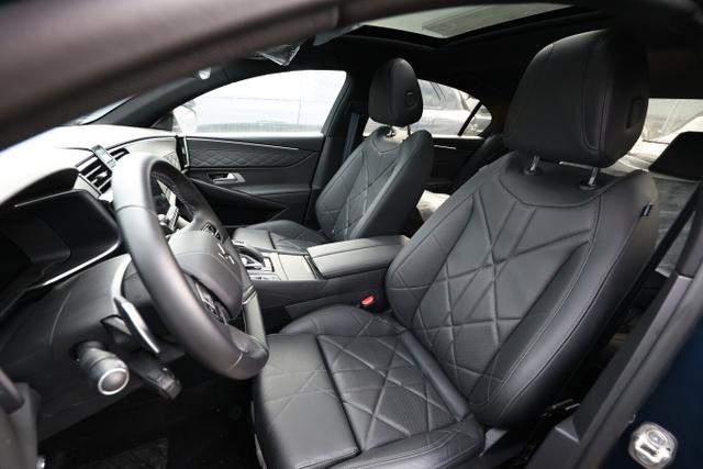 DS 9 Rivoli + 4x4 Rivoli+ NightV SchiebeD Sitzklima Leder 