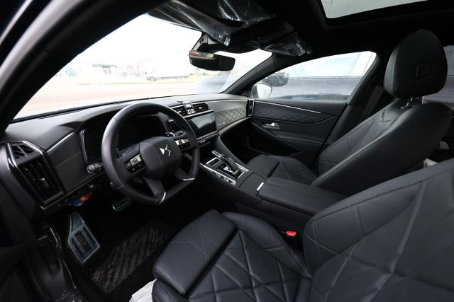 DS 9 Rivoli + 4x4 Rivoli+ NightV SchiebeD Sitzklima Leder 