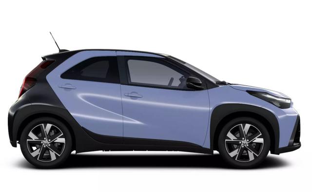 Aygo X LED Privacy 17"LM ACC Kam Klimaaut. 9"Tou 