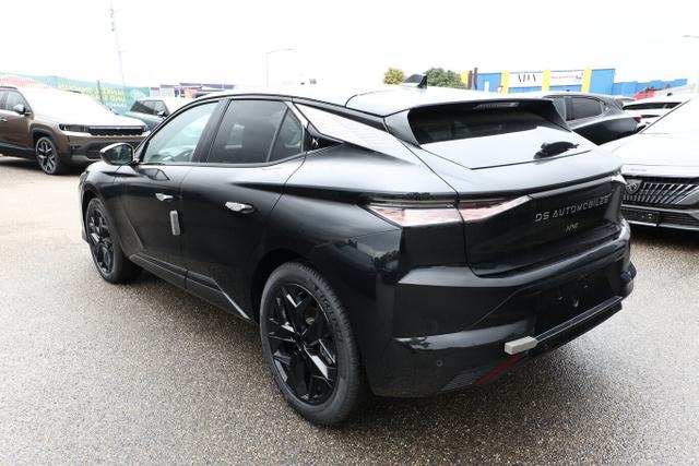 DS Automobiles N&ordm;4 Performance Line N&deg;4 Hybrid Massage eHK ACC Nav 