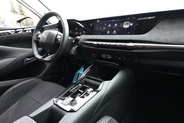 DS Automobiles N&ordm;4 Performance Line N&deg;4 Hybrid Massage eHK ACC Nav 