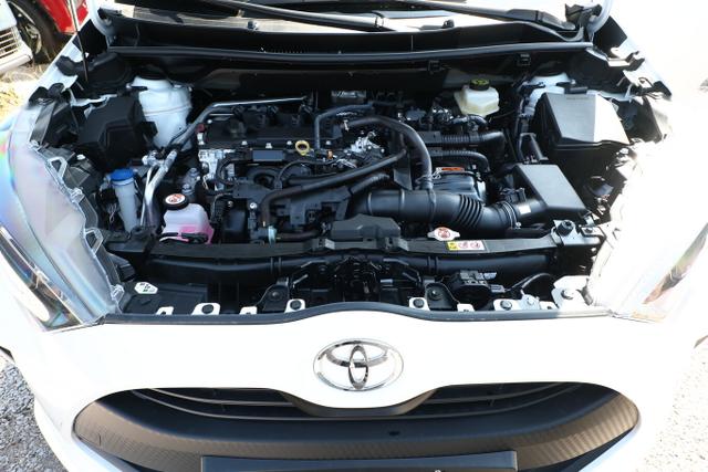 Toyota Yaris Kam ACC CarPlay/Android Klimaaut. 9"Touch 