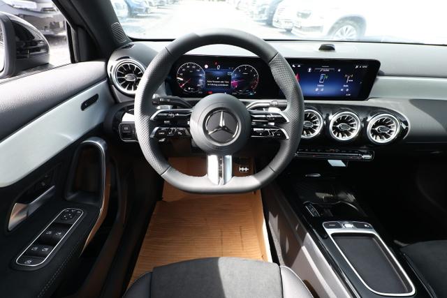 A-Klasse AMG Line A 200 Adv+ Special Edition ACC SHZ 19Z 