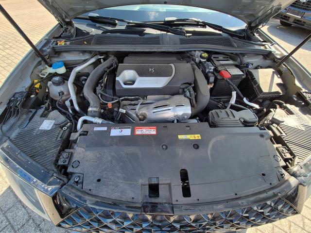 DS Automobiles 4 Performance Line+ 1.6 PureTech 180 Aut. Perf.Line+ NightV eHk 