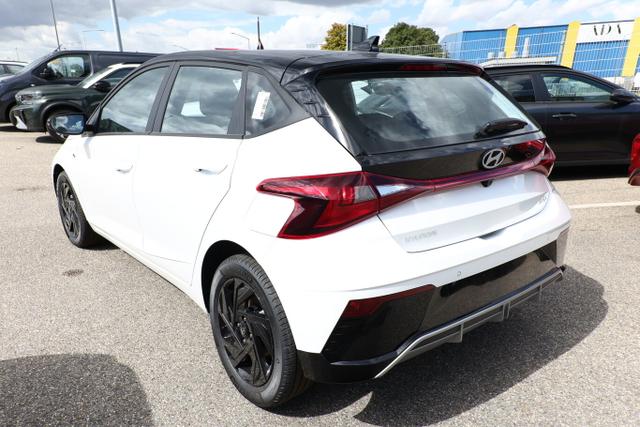 Hyundai i20 Blackl Nav CarPlay 16Z StyleP Temp Kam DigiC 