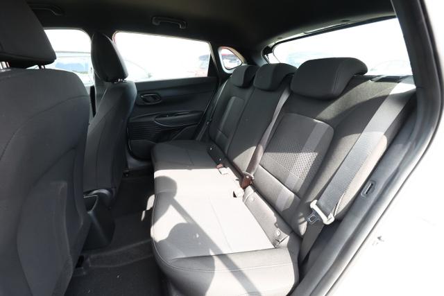 i20 Blackline Blackl Nav CarPlay 16Z StyleP Temp Kam DigiC 