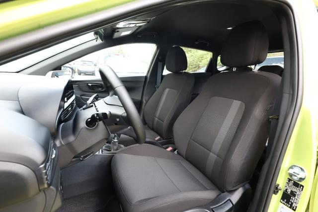 Hyundai i20 Blackl Nav CarPlay 16Z StyleP Temp Kam DigiC 