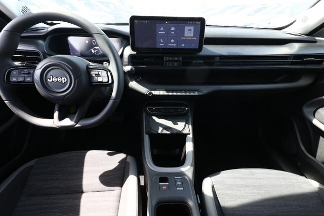 JEEP Avenger Longitude Hybrid Nav SHZ Keyless LED 
