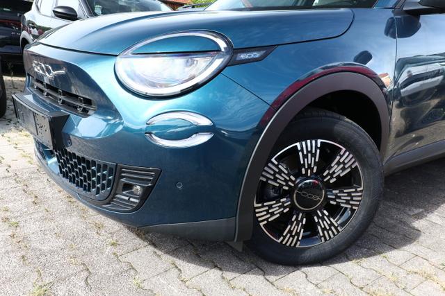 Fiat 600 Icon Hybrid SHZ Keyl Nav Kam 2xPDC LED CarP 