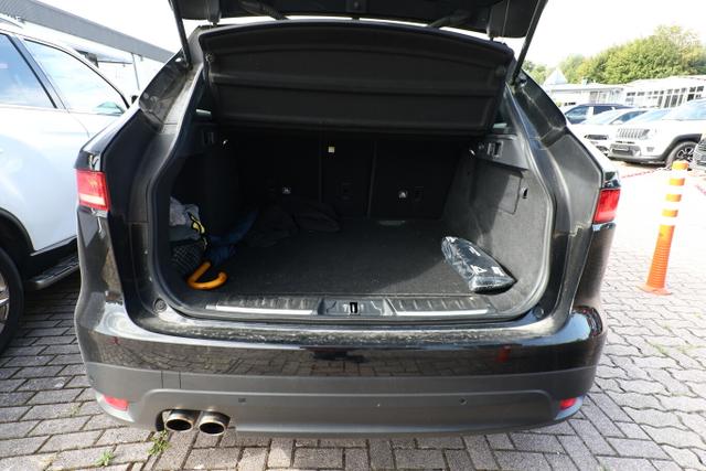Jaguar F-Pace Prestige 20d Leder LED Nav SHZ PDC LM19Z 