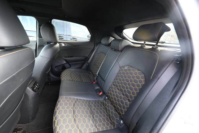 Kia XCeed Launch Edition 1.6 T-GDI 204 DCT Nav PanoD 