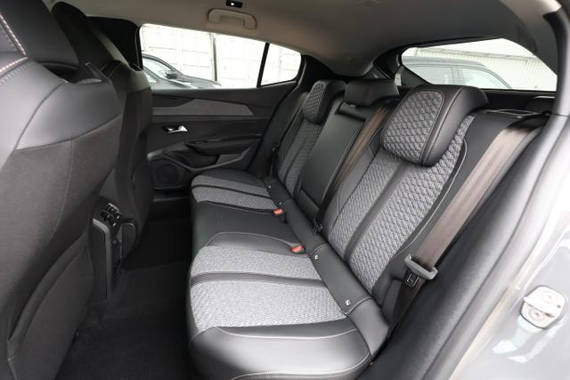 Peugeot 408 Allure Hybrid FACEL. 360&deg; ACC Nav Alarm Keyl 