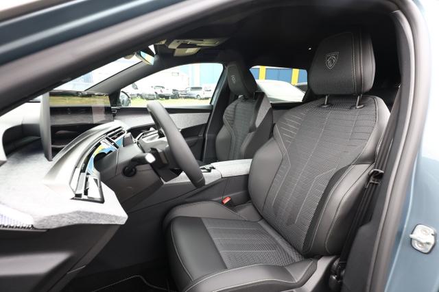 Peugeot 5008 GT Hybrid ACC 2xPDC Nav Kam SHZ LED CarP 