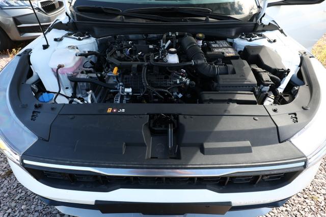 Kia K4 MT SHZ ACC Nav LED Kam Keyl 2xPDC LM16 CarPl 
