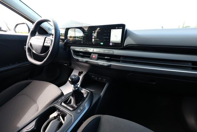 Kia K4 MT SHZ ACC Nav LED Kam Keyl 2xPDC LM16 CarPl 