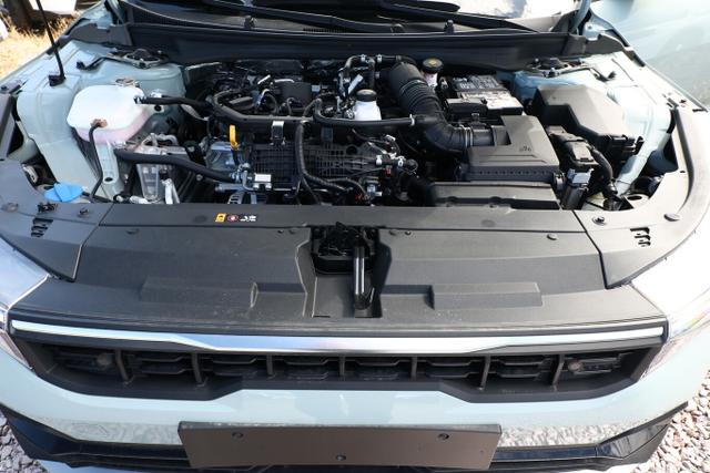 Kia K4 MT SHZ ACC Nav LED Kam Keyl 2xPDC LM16 CarPl 