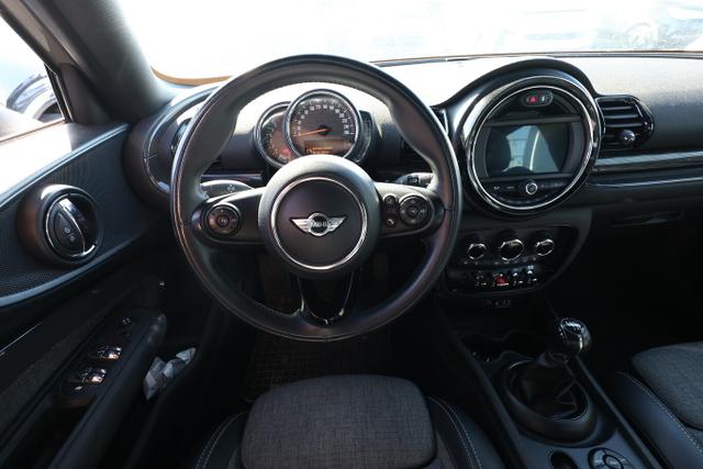 MINI Cooper S Clubman 192 ALL4 Pano Nav LED 18Z PDC 
