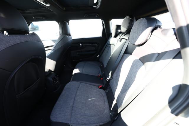 MINI Cooper S Clubman 192 ALL4 Pano Nav LED 18Z PDC 