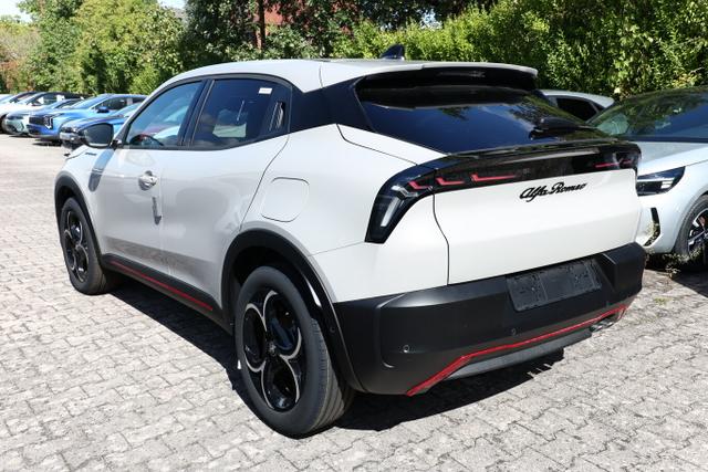 Alfa Romeo Junior Speciale Ibrida TechP Navi 18"LM elHK SHZ 