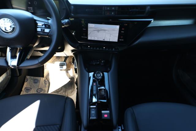 Alfa Romeo Junior Speciale Ibrida TechP Navi 18"LM elHK SHZ 