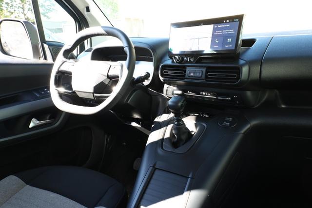 Berlingo MAX PKW Nav Keyl Kam PrivG 16Z DigC LED 