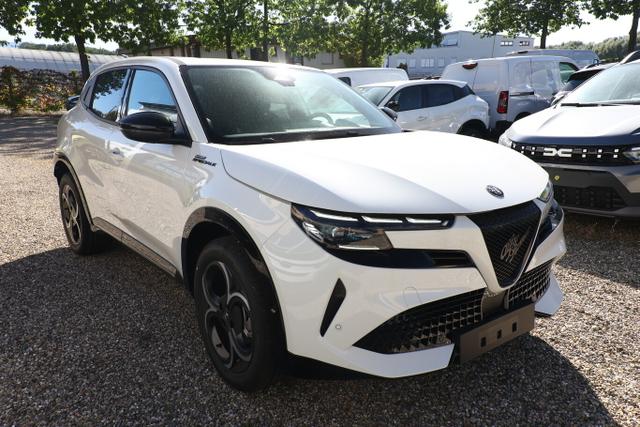 Alfa Romeo Junior SPORT SPECIALE Ibrida Q4 TechP 18"LM Navi 