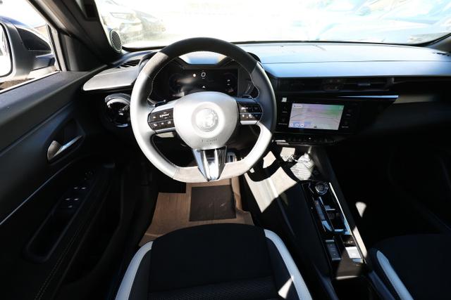 Alfa Romeo Junior SPORT SPECIALE Ibrida Q4 TechP 18"LM Navi 