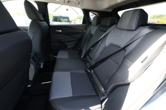 Nissan Qashqai AT N-Connecta Nav SHZ PrivG LED ACC LHZ 