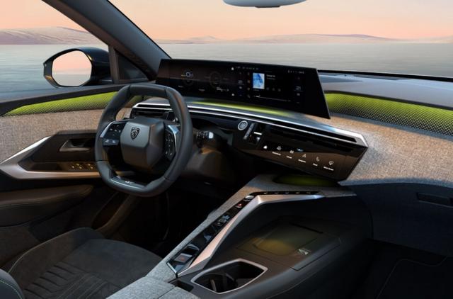 Peugeot 5008 GT Hybrid Excl. KomfortP 360&deg; ACC SHZ CarP 