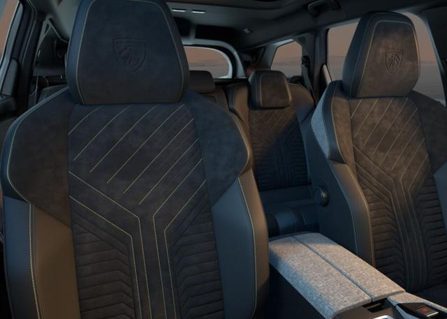 Peugeot 5008 GT Hybrid Excl. KomfortP 360&deg; ACC SHZ CarP 