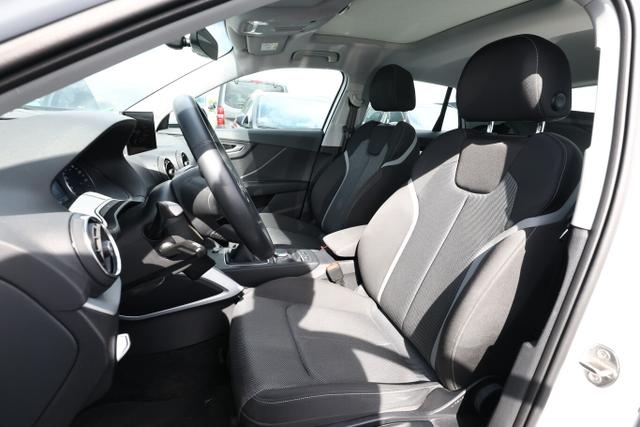 Audi Q2 sport 1.0 30 TFSI 116 Pano LED AHK PDC Kam 