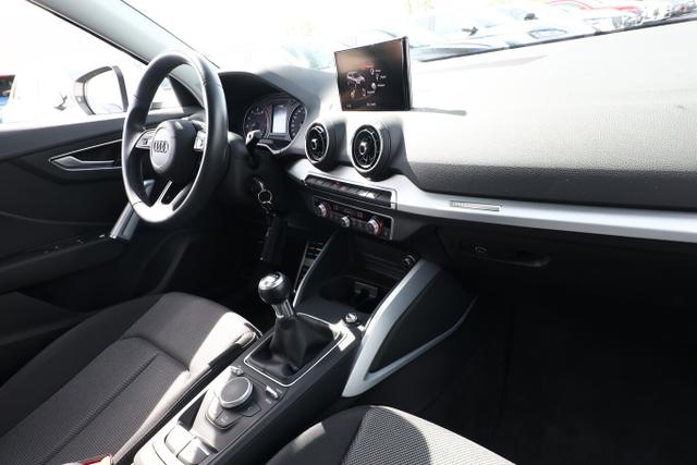 Audi Q2 sport 1.0 30 TFSI 116 Pano LED AHK PDC Kam 