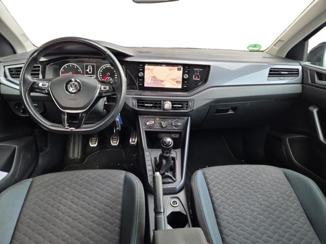 Volkswagen Polo IQ.DRIVE 1.0 TSI 95 PDC CompostitionM 