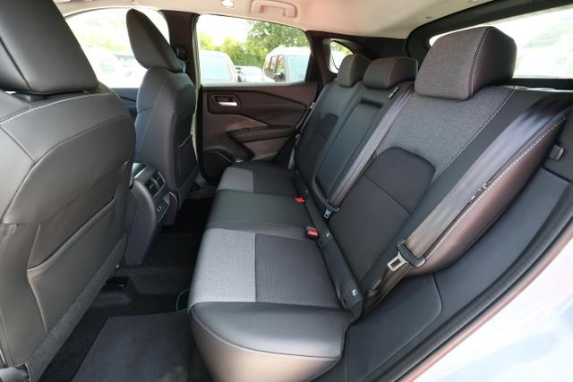 Qashqai AT N-Connecta Nav SHZ PrivG LED ACC LHZ 