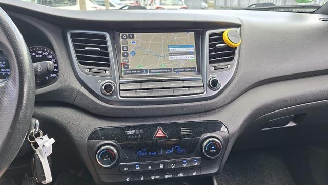Hyundai TUCSON Passion 1.6 132 Nav Kam PDC Tempomat 