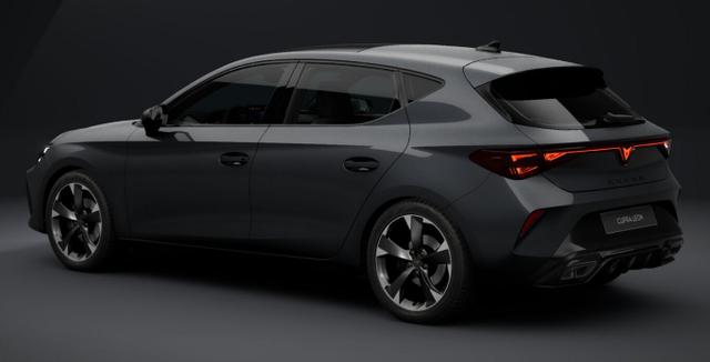 Cupra Leon DSG Pano Sennh EdgeP SHZ Kessy Kam ACC Ambi 