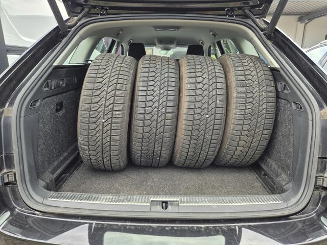 Skoda Superb Combi Ambition 1.5 TSI 150 DSG Amb Matrix EHK PDC 