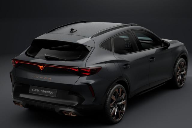 Cupra Formentor e-HYBRID 19" EdgeP Kam eHk Keyless Amb 