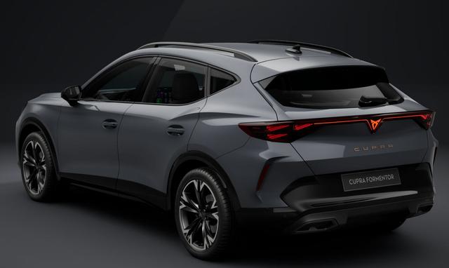 Cupra Formentor DSG EdgeP Kam eHk Keyless Ambi ACC PDC 