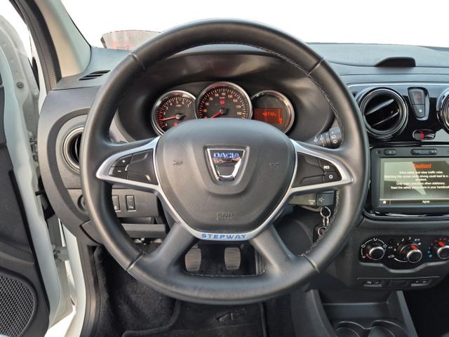 Dacia Lodgy Stepway 1.5 dCi 115 7S Nav PDC Kam SHZ 16Z 