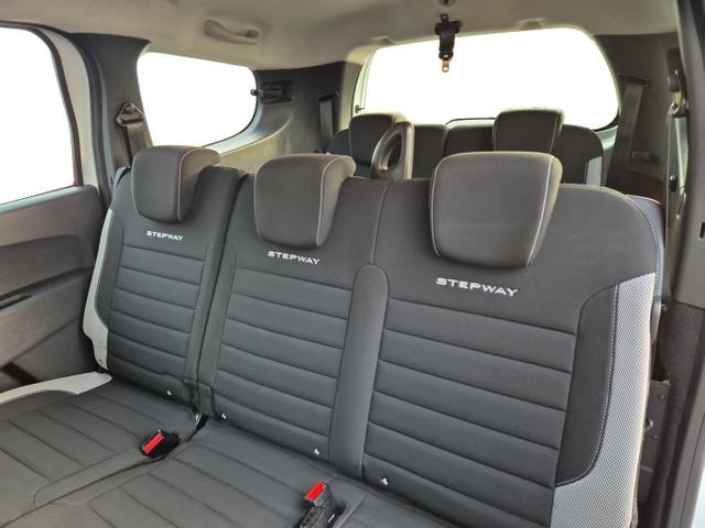 Dacia Lodgy Stepway 1.5 dCi 115 7S Nav PDC Kam SHZ 16Z 