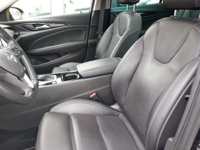 Opel Insignia Country Tour Business INNOVATION 1.6 CDTI 136 Aut. 