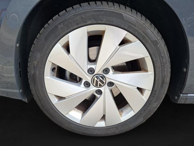 Volkswagen Golf Style VIII 1.5 eTSI 150 DSG Nav ergoA SHZ 