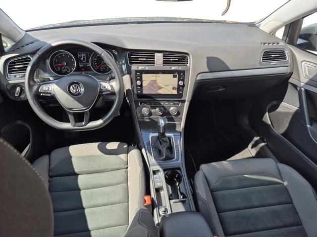 Volkswagen Golf Comfortline VII 1.5 TSI 150 DSG LED R-Line 