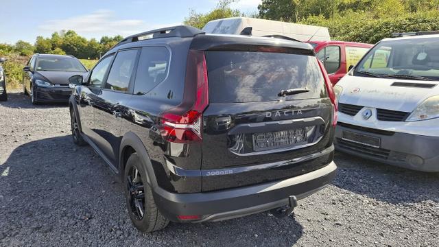 Dacia Jogger Extreme+ 1.0 TCe 100 ECO-G Nav LED Temp 